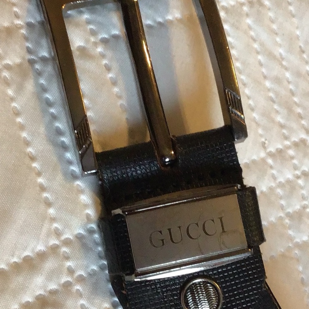 Gucci Black Leather Men's Belt with Silver-Tone Buckle - Picture 4 of 8